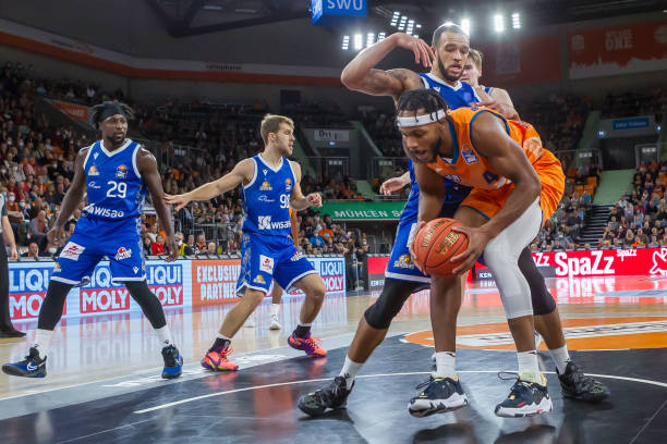 性的年轻内 性的年轻内