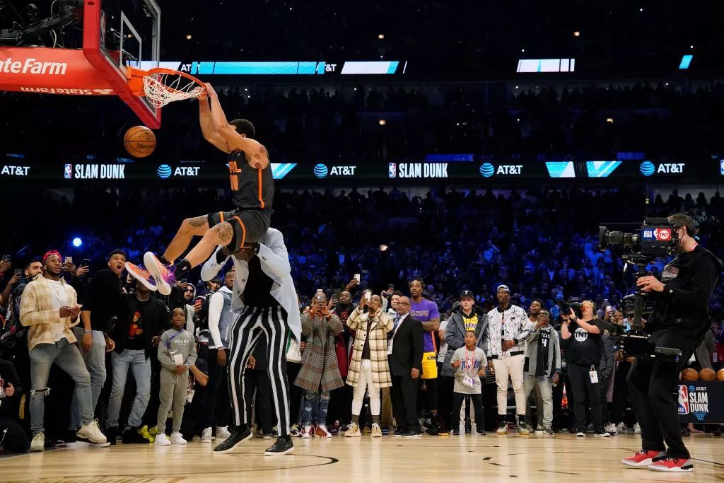 后腰位置可 后腰位置可