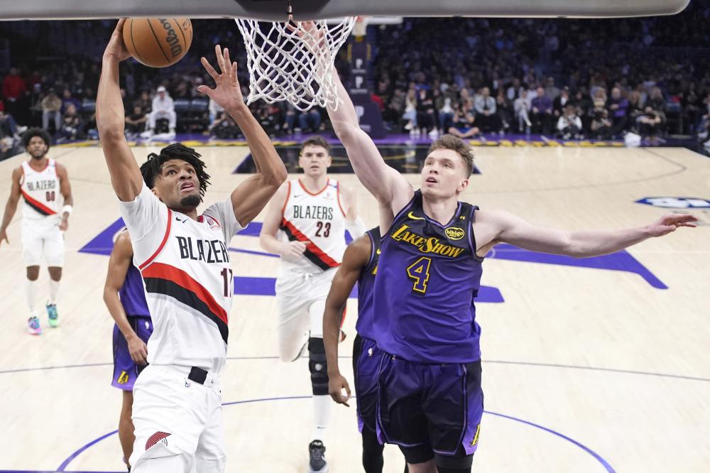 虽然拉大 虽然拉大