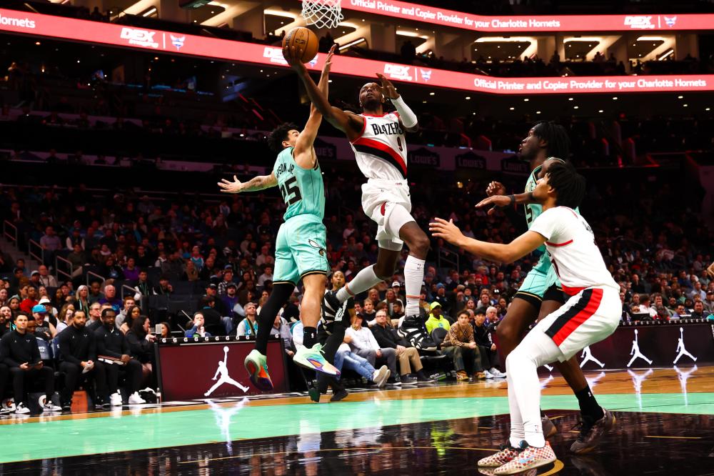 也展示了他 也展示了他